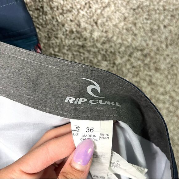 Rip Curl Board Shorts Men’s 36 Blue and Red Tropical Palm Tree Print Swim - Picture 4 of 7